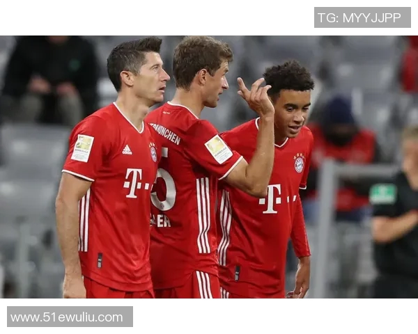 巴萨与拜仁半场较量精彩纷呈谁能在下半场逆转局势